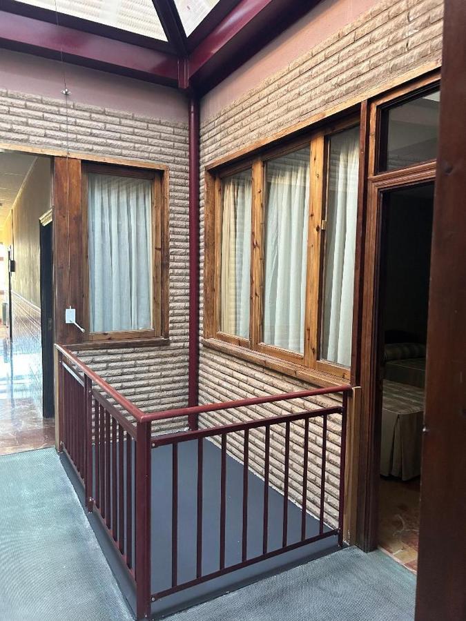 Hostal Transilvania Santa Cruz de Moncayo Exteriér fotografie